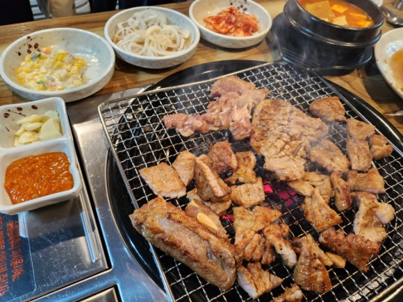 늘봄생돼지갈비 이미지