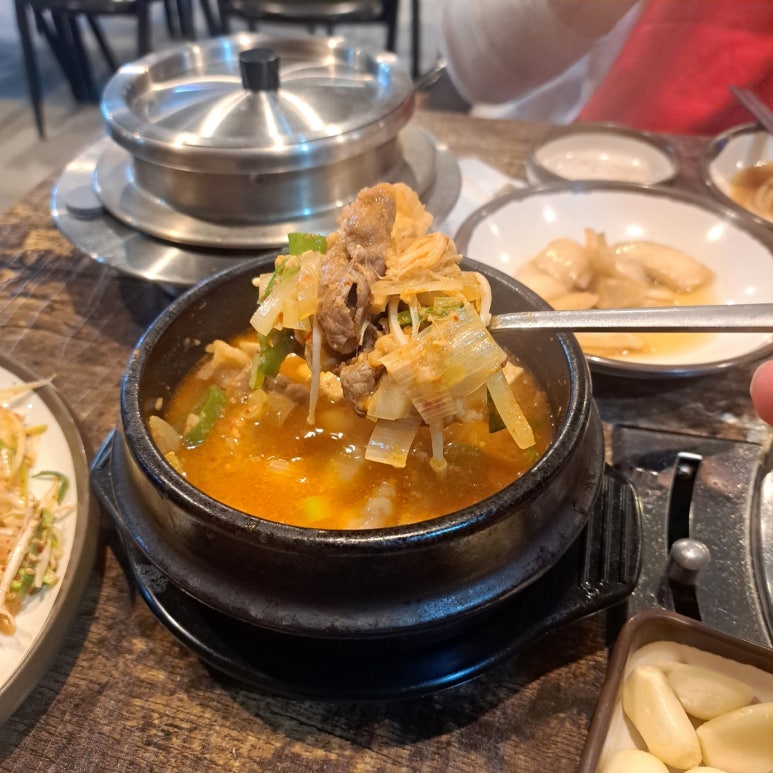 흥선 식당 이미지
