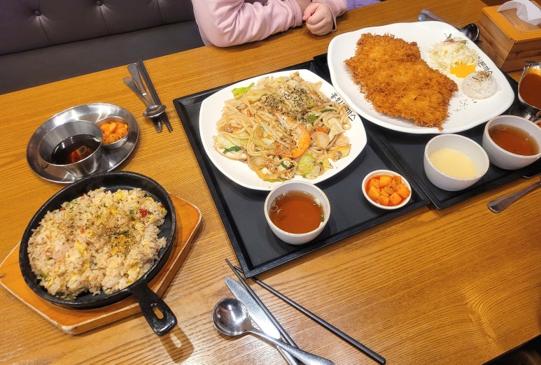 홍익돈까스 서산점 이미지