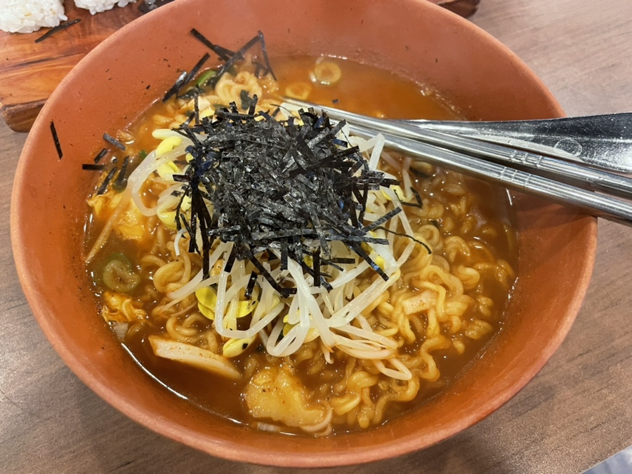틈새라면범계점 이미지