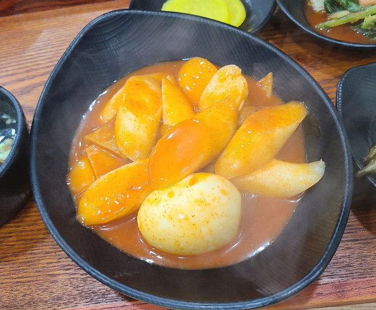 세상을누비는김밥 이미지