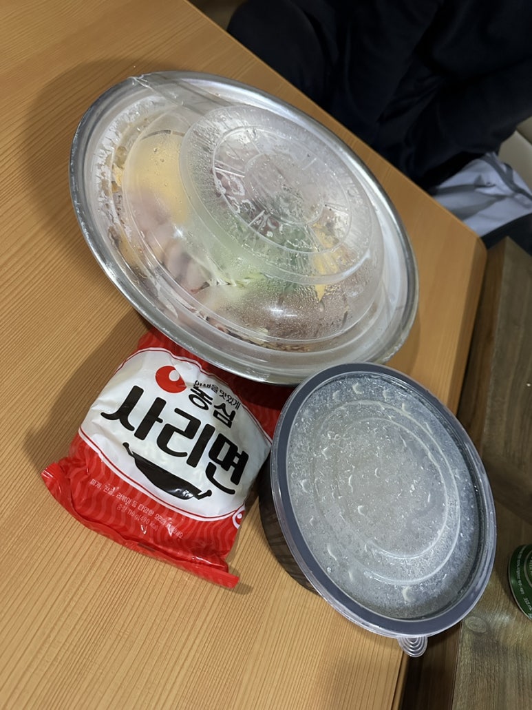 로만델리 부대찌개 이미지