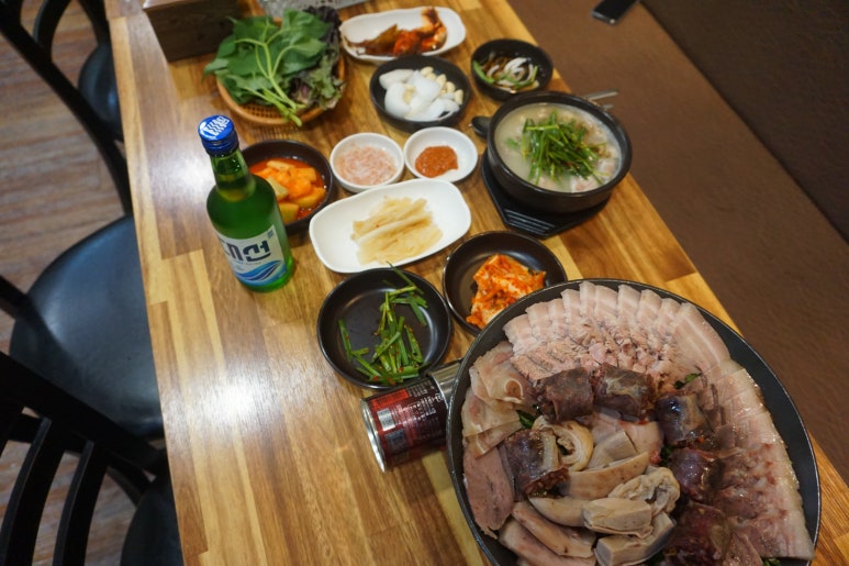 진국돼지국밥 이미지