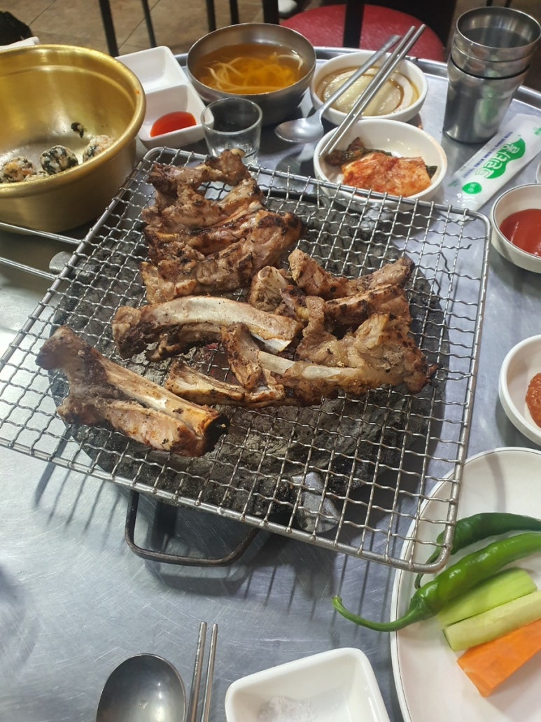 등쳐먹는갈비 이미지