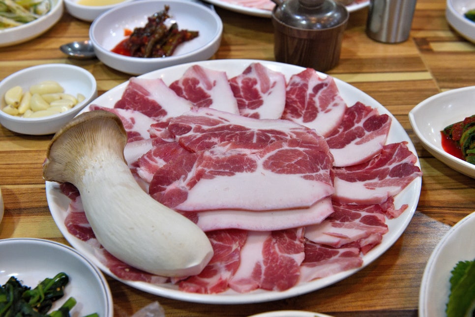 꼬들목살집 이미지