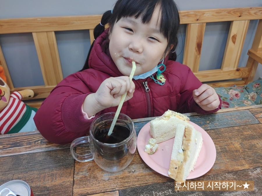 약밥앤샌드위치 이미지