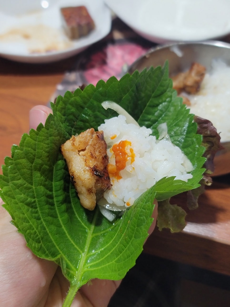 세자매고기테이블 이미지
