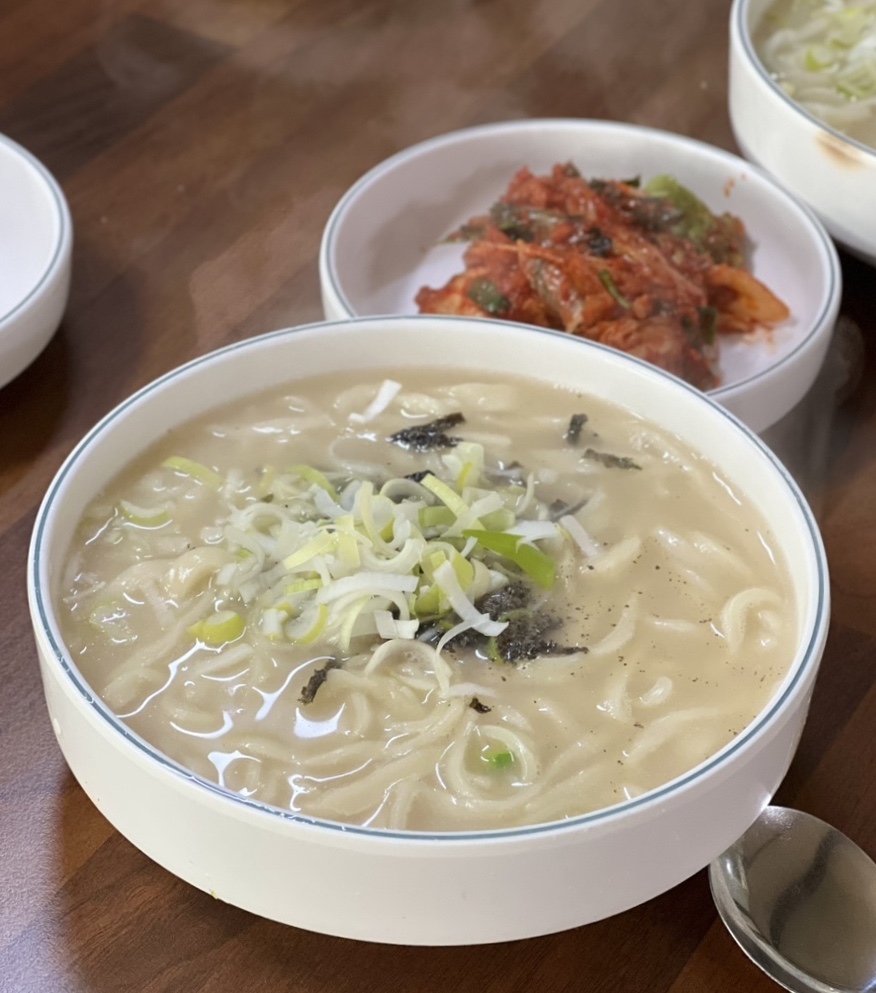 소문난 사골 손 칼국수 이미지