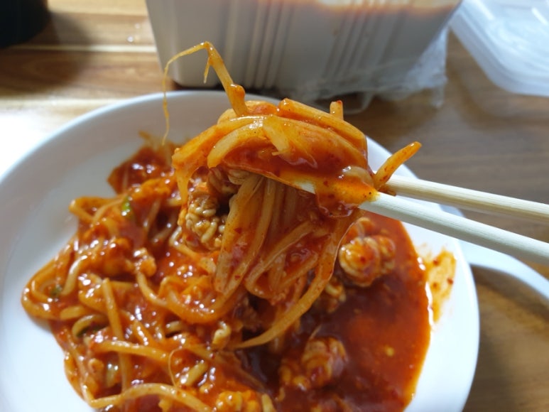 아구듬뿍 앤 알곤마니 이미지