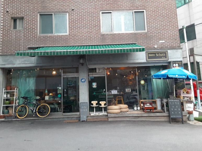 비스트로샤츠 이미지
