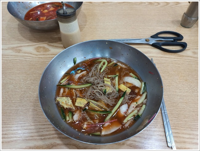진주육전밀면 이미지