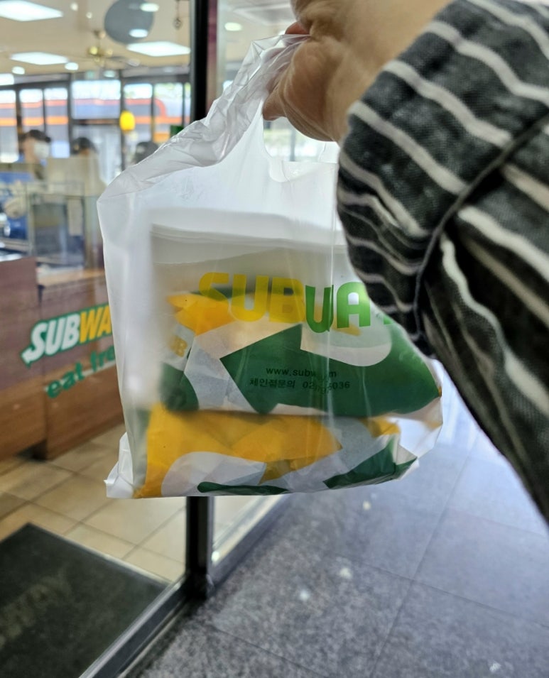 써브웨이진주 이미지