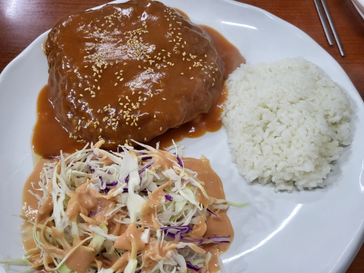 석이네닭칼국수 이미지