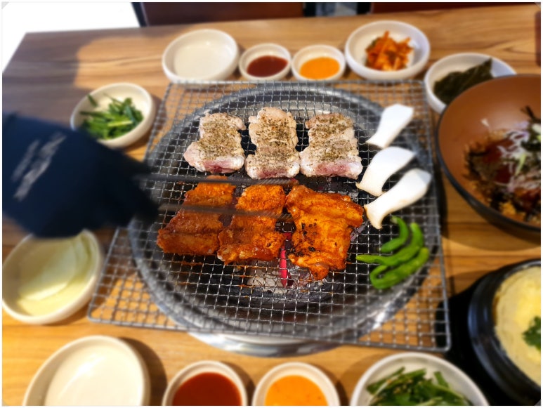 닭고집 숯불 닭갈비 이미지