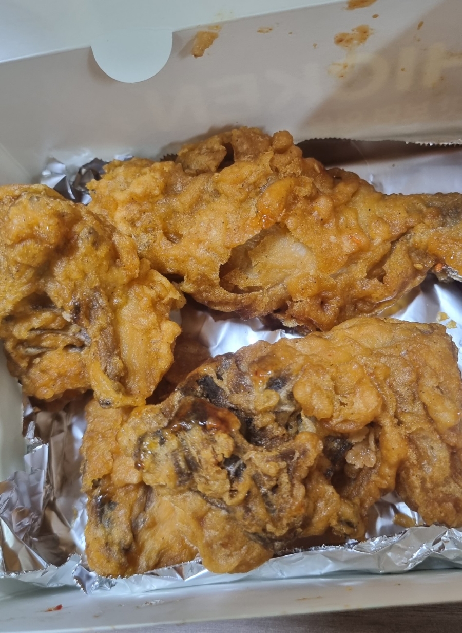 EQ치킨 이미지