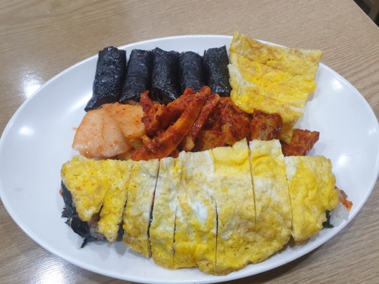 본가정분식 이미지