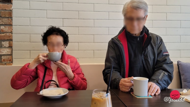 카페 진하다 이미지