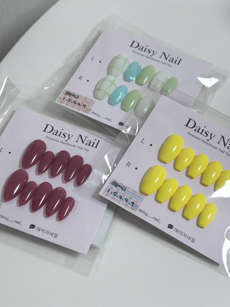 daisy nail 이미지