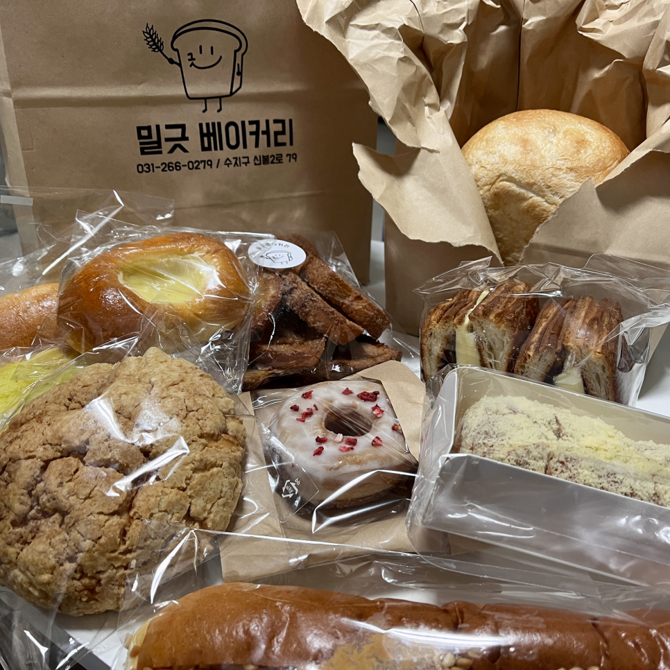 밀긋 베이커리 이미지