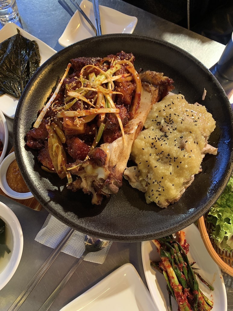 강한남자족발 이미지