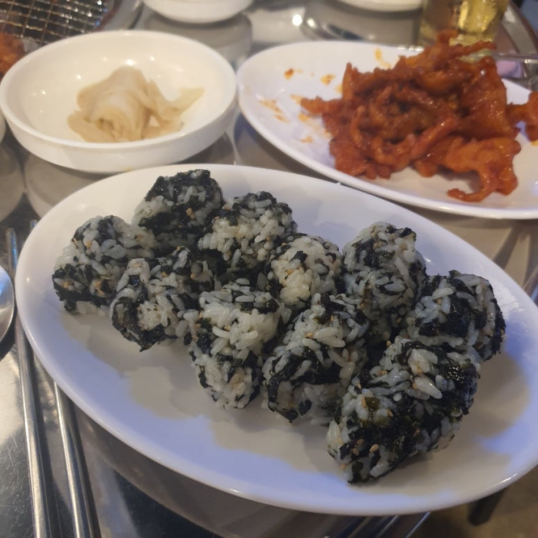 춤추는불닭발 이미지