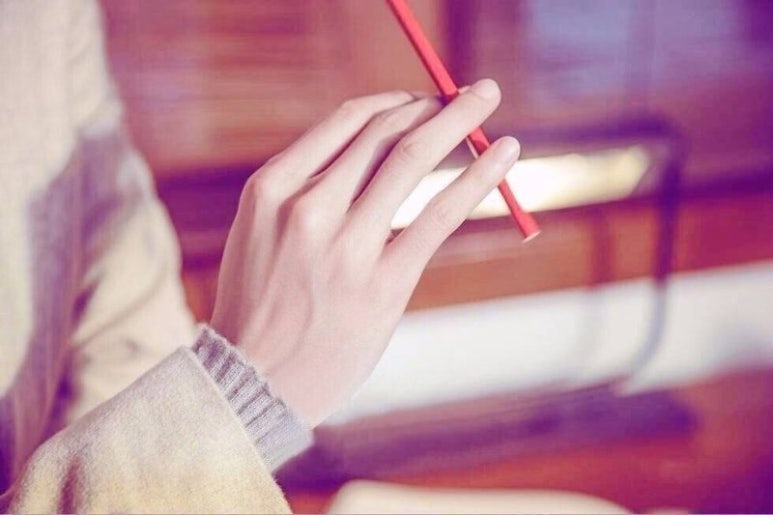 섬섬옥수 이미지