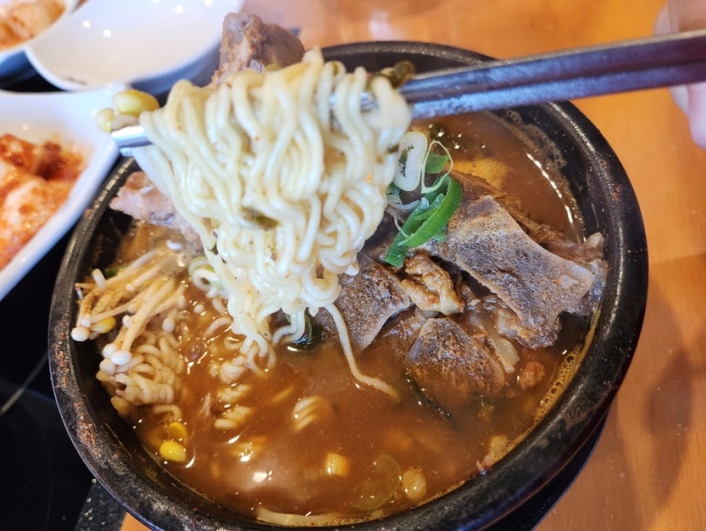 남다른 감자탕 하단점 이미지