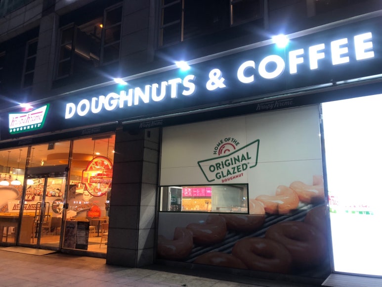 크리스피크림 광주첨단점 이미지