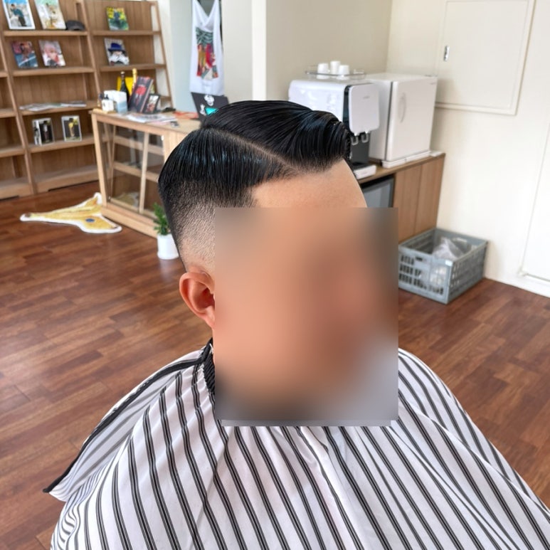 쓰리몽키즈바버샵 이미지