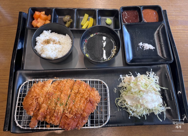 돈카츠식탁 이미지