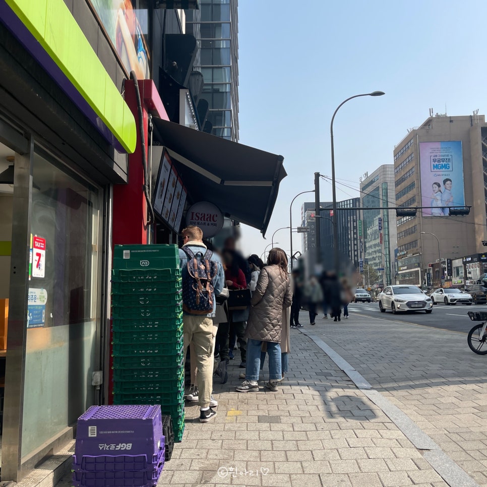 밀리오레빌딩 앞 이미지
