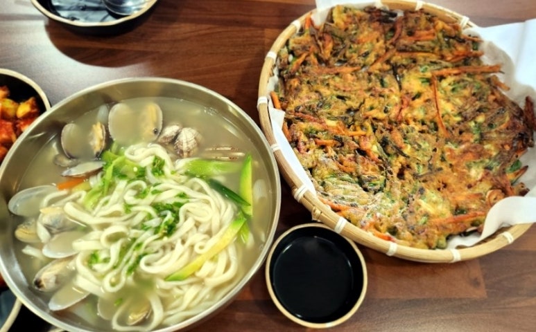 금산해물칼국수 이미지