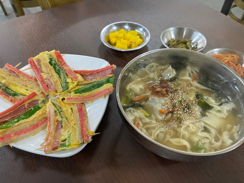 어맘김밥칼제비전 이미지