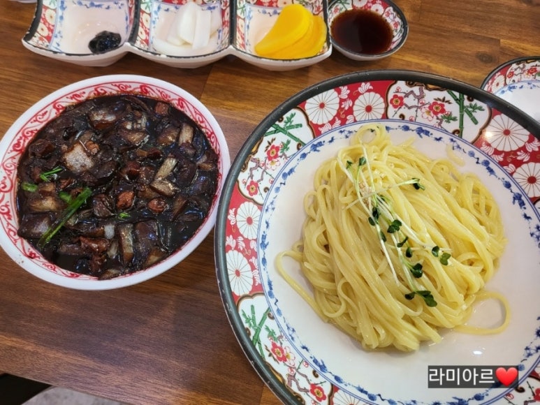 부흥루손짜장 이미지