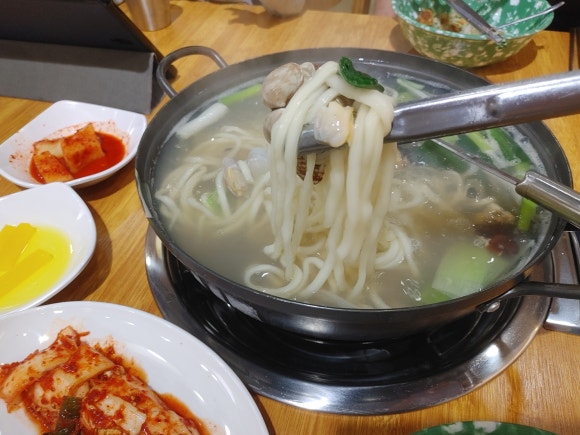 세엄마칼국수 이미지