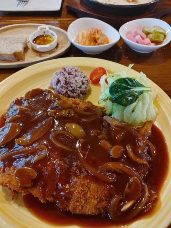 수제돈가스 이미지