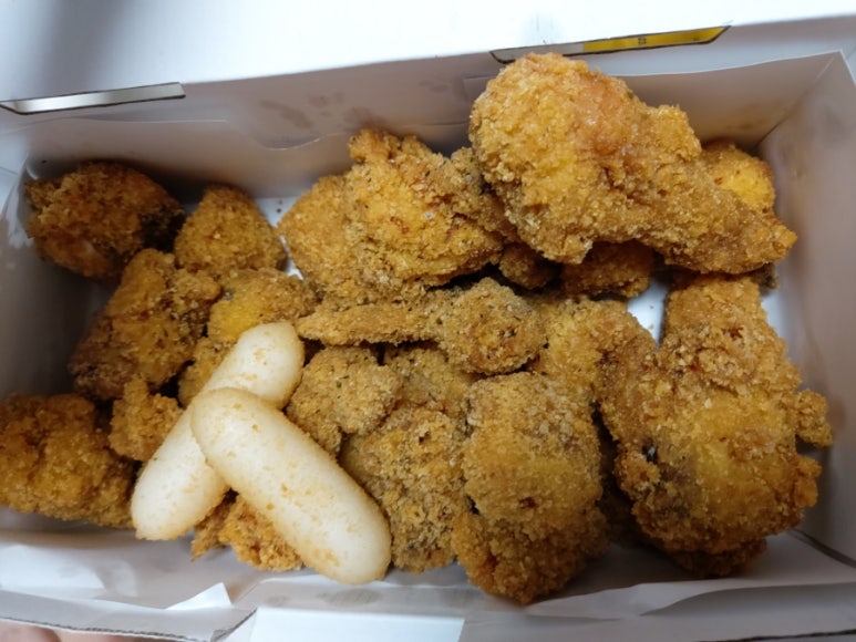 비에치씨치킨 이미지