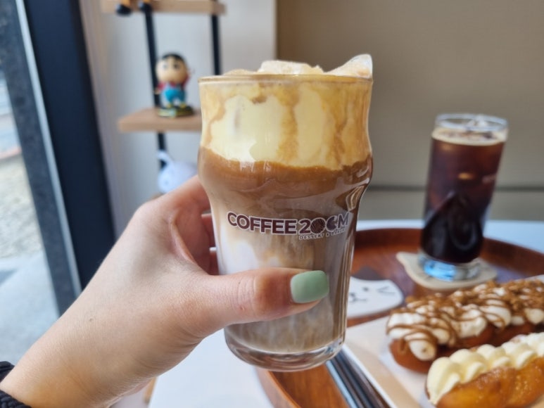 커피보라 이미지