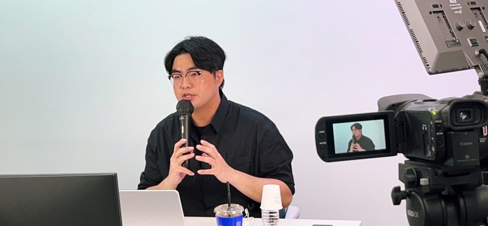 아츠앤트래블 이미지