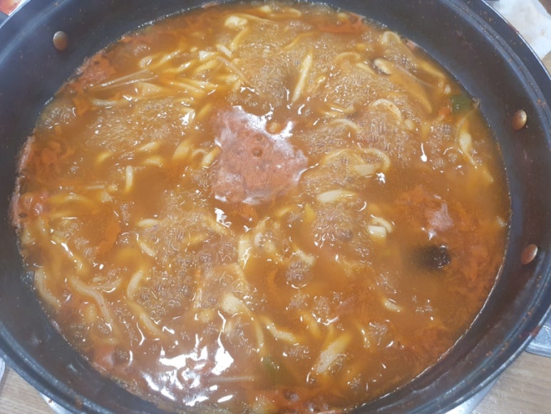 읍성해물칼국수 이미지