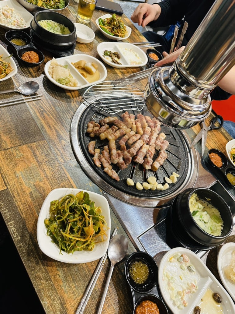 꾸어구어숯불구이 이미지