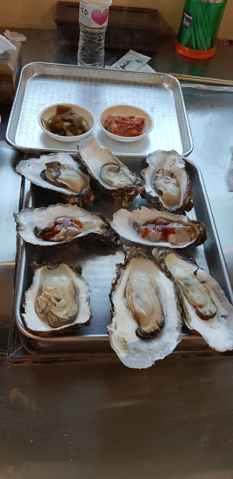 벚굴식당 이미지