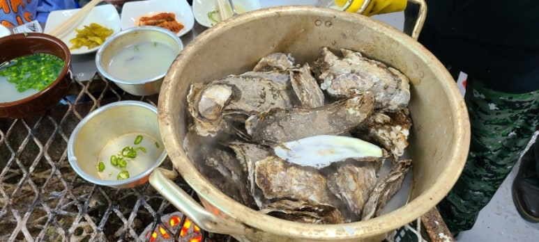 벚굴식당 이미지