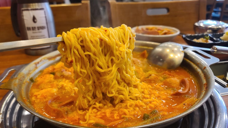 더하고부대찌개 정관점 이미지