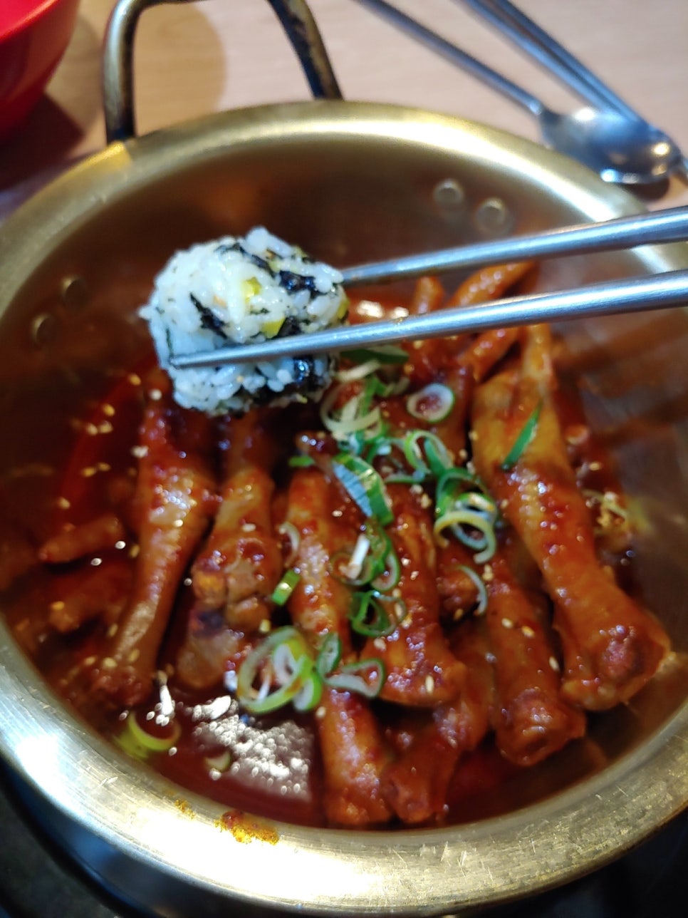 닭발싸롱 이미지