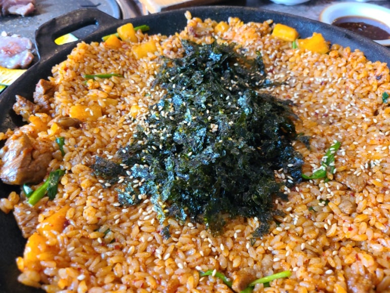 강남숯불식당 이미지