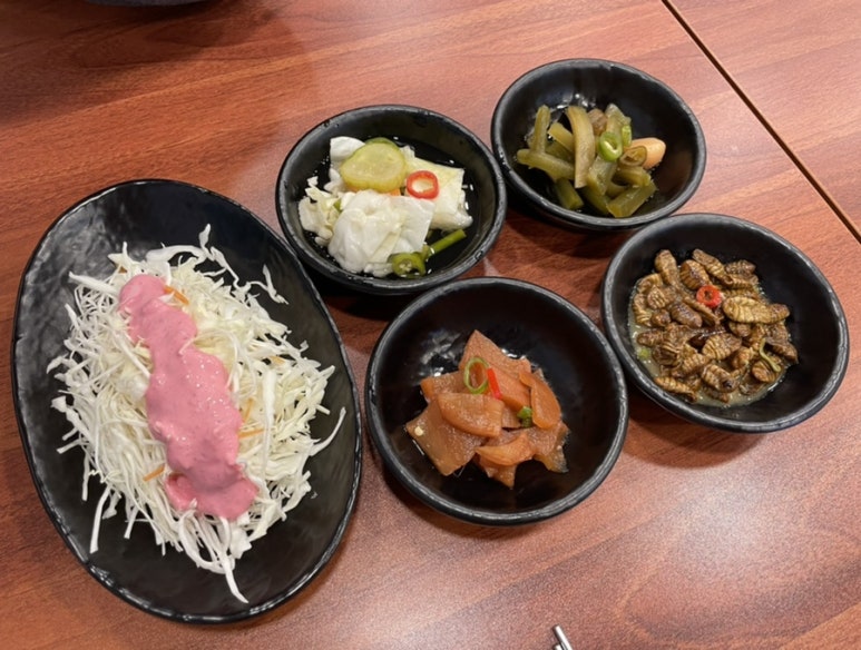 싱싱한우뭉티기 이미지