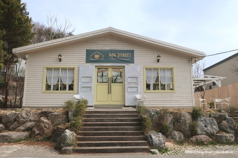 사육사스트릿 이미지