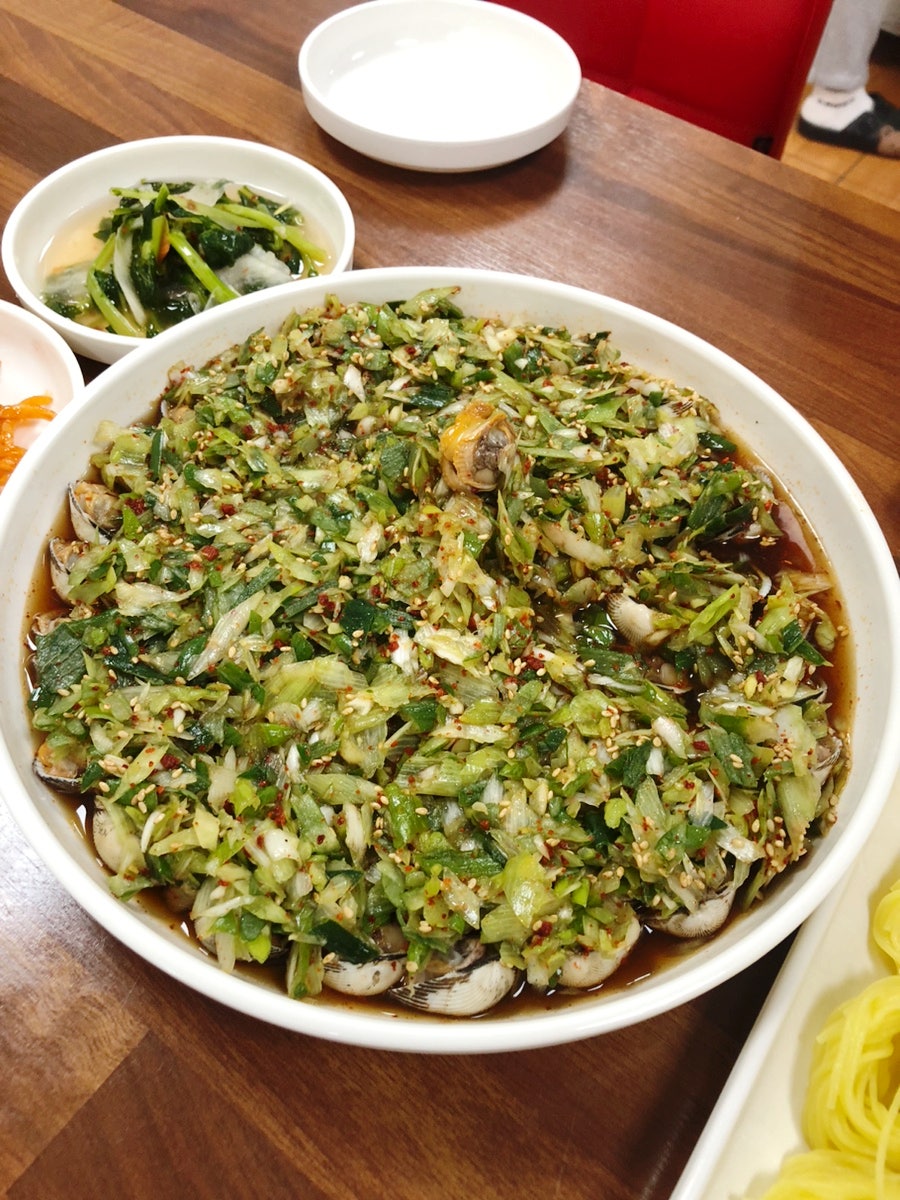 복숟가락 이미지