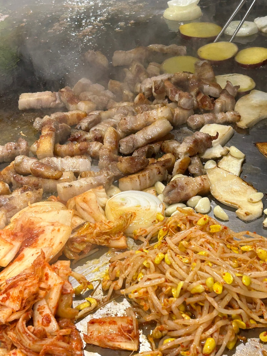 당구대통철판삼겹살 이미지
